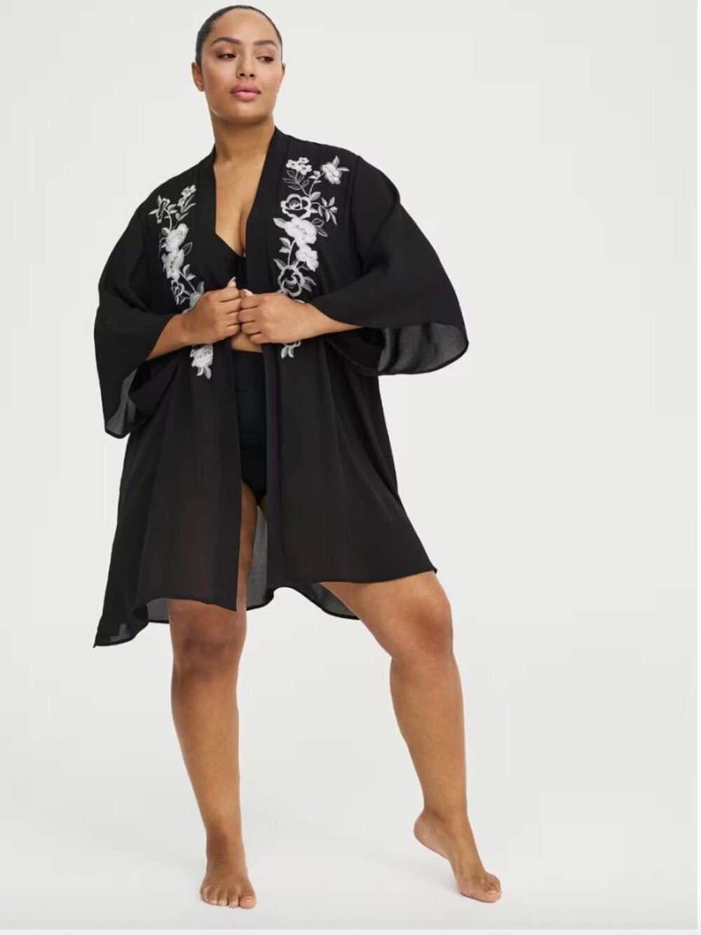 Torrid Georgette Kimono Deep Black Floral Embroidered Womens Plus Size 2 NWT